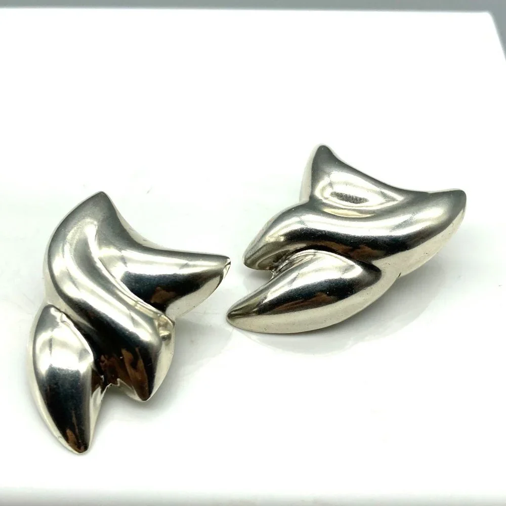 Vintage Sterling Silver Puffy Taxco Earrings, Abstract Modernist Design Clip Ons - Picture 2 of 6